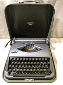 Cole Steel Manual Typewriter 1960’s