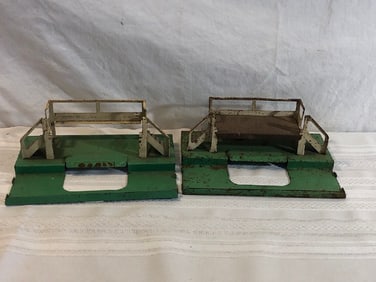 2 Vtg. Lionel 3462P Milk Car Platforms