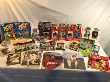 Vtg. Trading Cards, Photos and Collectables
