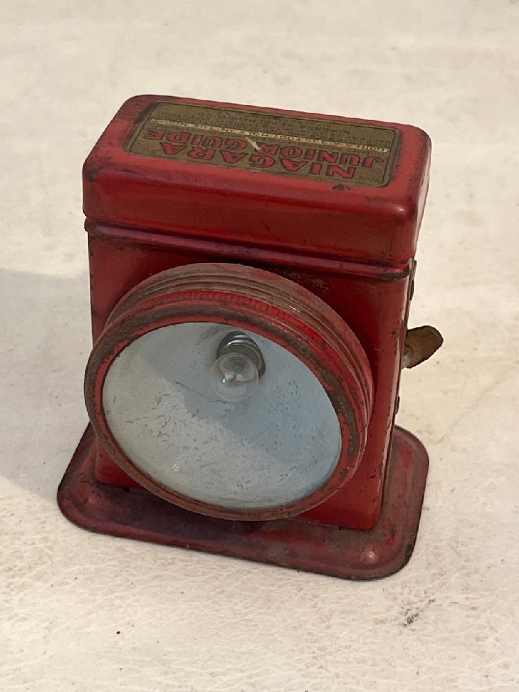 Vtg. Niagara Junior Guide Lantern (1 of 3)