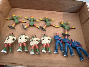 11- Vtg Barclays Lead Ice Skaters