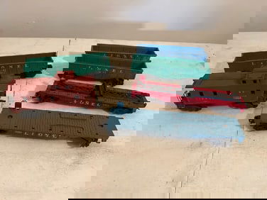 Vtg Lionel Train Cars
