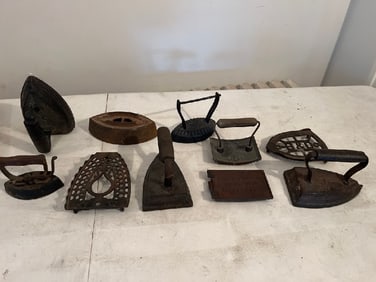 Vtg Cast Iron Sad Irons & Pleater