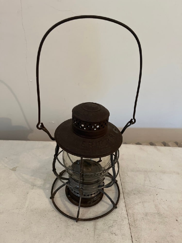 Vtg Erie RR Lantern (1 of 5)