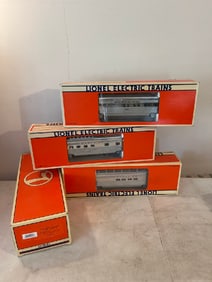 Vtg Santa Fe Aluminum Trains