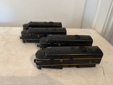 Vtg Lionel Erie Trains