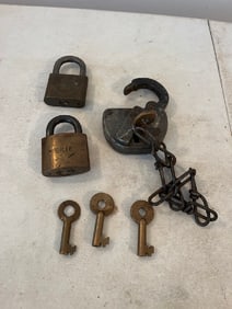 Vtg Erie RR Locks & Keys & Erie Lackawanna Key