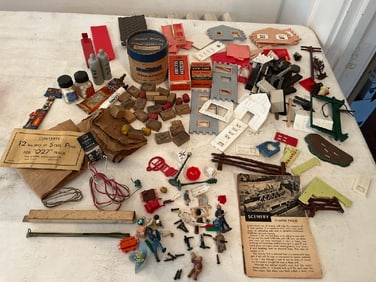 Vtg Train Buildings & Accessories