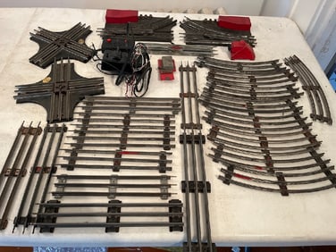 Lionel Crossings, Switches,Ect.