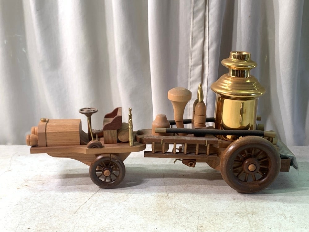 Vtg. Wooden Steam Powered Fire Engine Lionstone Decanter (1 of 6)