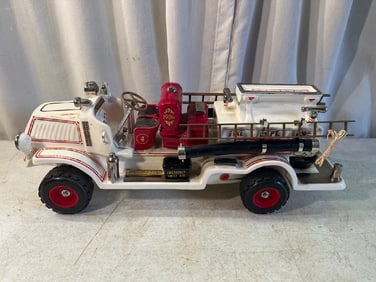 1924 Athens-Fox Fire Truck Decanter