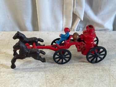Cast Iron Horse Drawn Fire Engine