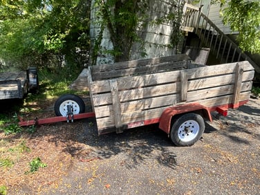 Dump Trailer with Racks