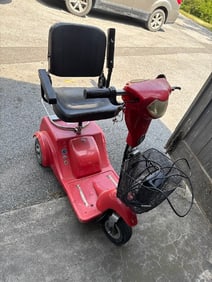 YNB Motor 3 Wheeled Scooter