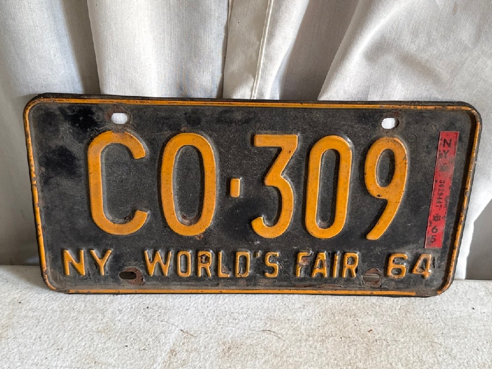1964 Antique License Plate: 1964 Worlds Fair Antique License Plate