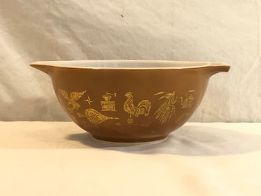 Pyrex Early American Cinderella Mixing Bowl