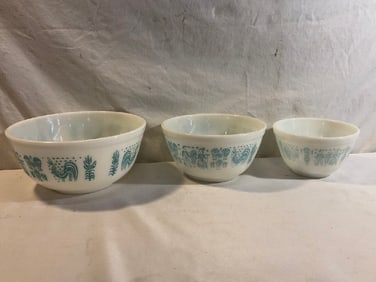 Vtg. Pyrex Mixing Bowls