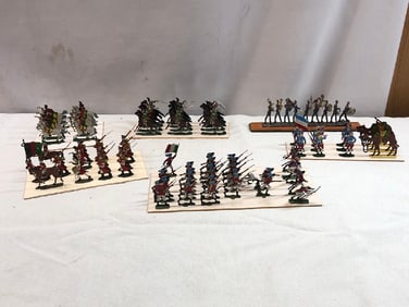 Vtg. Metal Flat Toy Soldiers