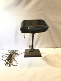 Antique Emeralite Bankers Desk Lamp