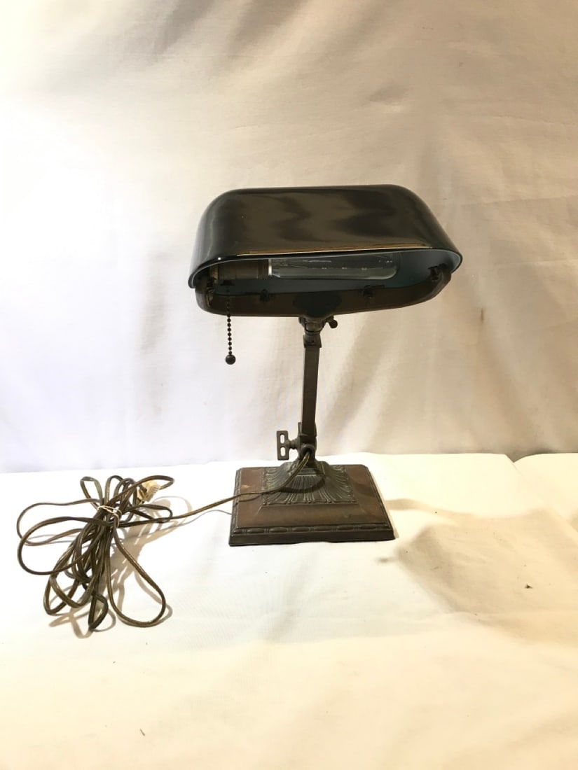 Antique Emeralite Bankers Desk Lamp (1 of 7)