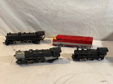 4 Model Train Cars