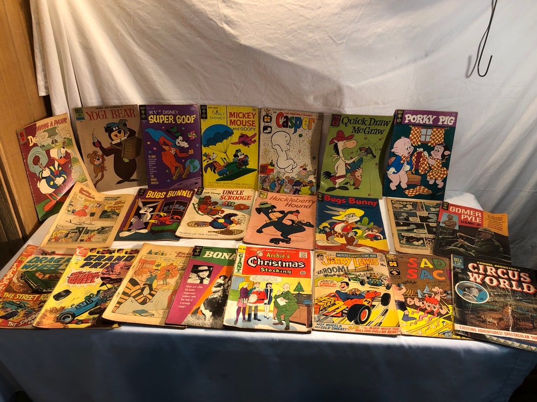 Vtg. Comic Books: Comic Books including 1967 Gomer Pyle, 1966 Bonanza, 1964 Circus World with John Wayne, Warner Bros. Charlton Comic, ++ More