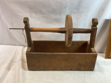 Primitive Antique Spinning Wheel