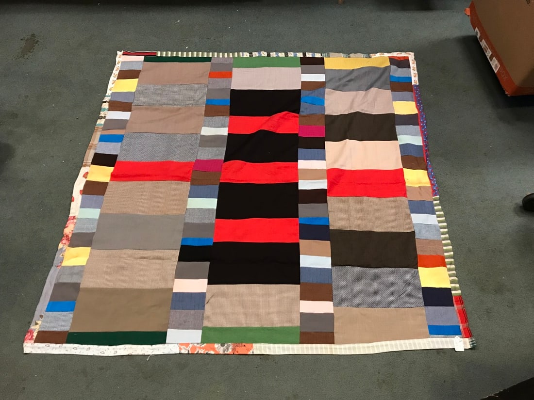 Handmade PatchWork Quilt (1 of 3)