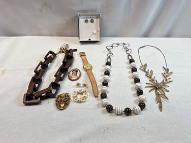 Vtg. Costume Jewelry