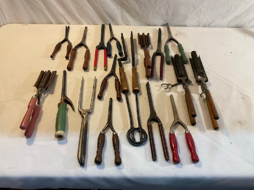 Vtg. Hair Curling irons and Wavers: Vtg. Hair Curling irons and Wavers