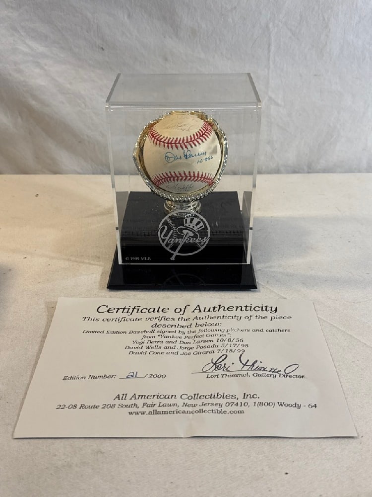 Limited Edition Baseball Yankees Perfect Game Ball with COA (1 of 6)
