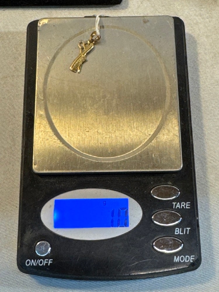 14k Comb/Scissors Pendant - 4