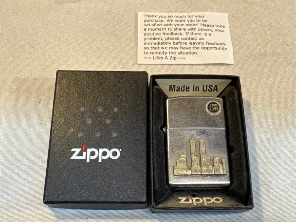 Zippo NY Skyline Lighter (1 of 5)