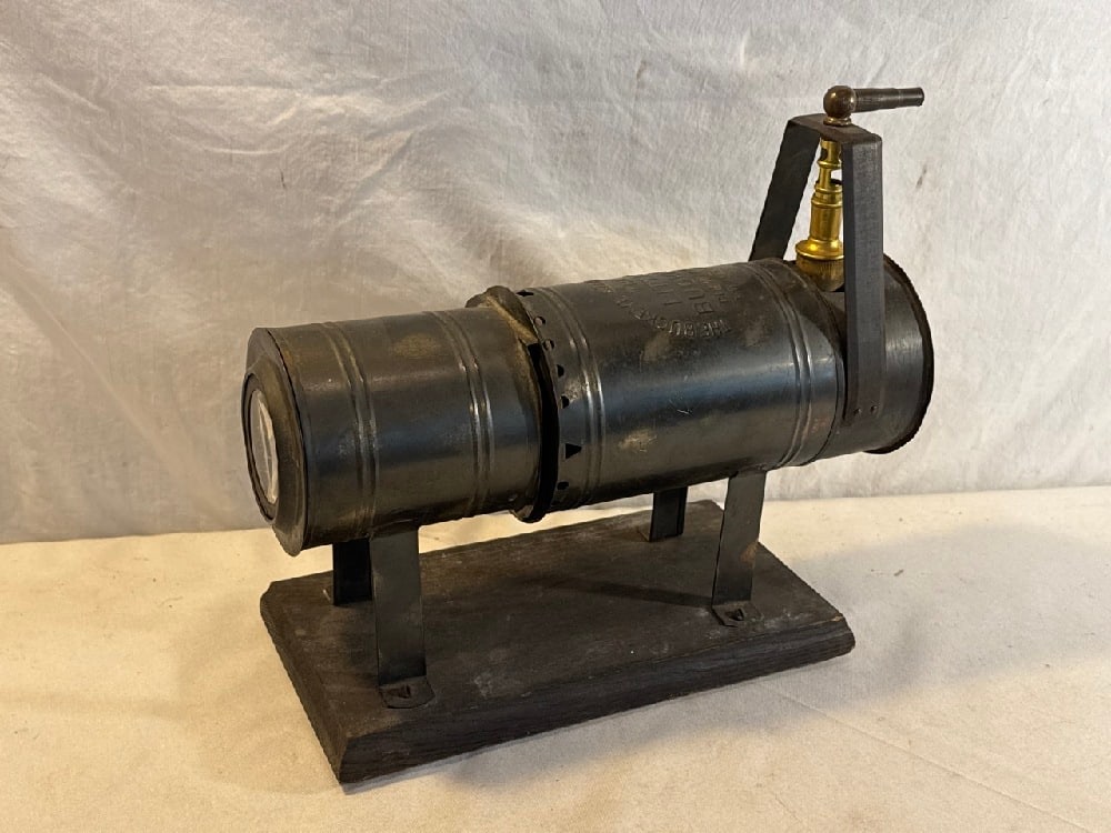 Antique “The Little Buckeye?? Magic Lantern Projector (1 of 5)