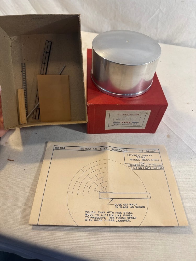 Vtg. Train model Kits - 10