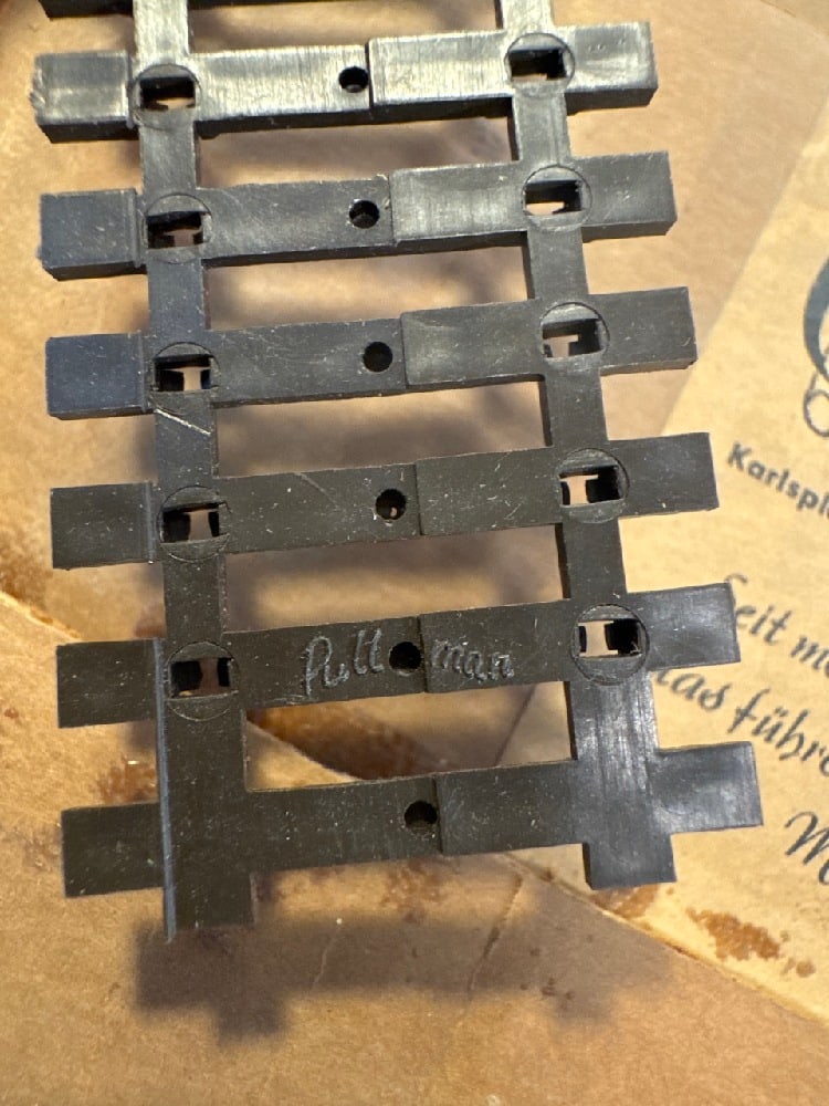 Vtg. Train model Kits - 9