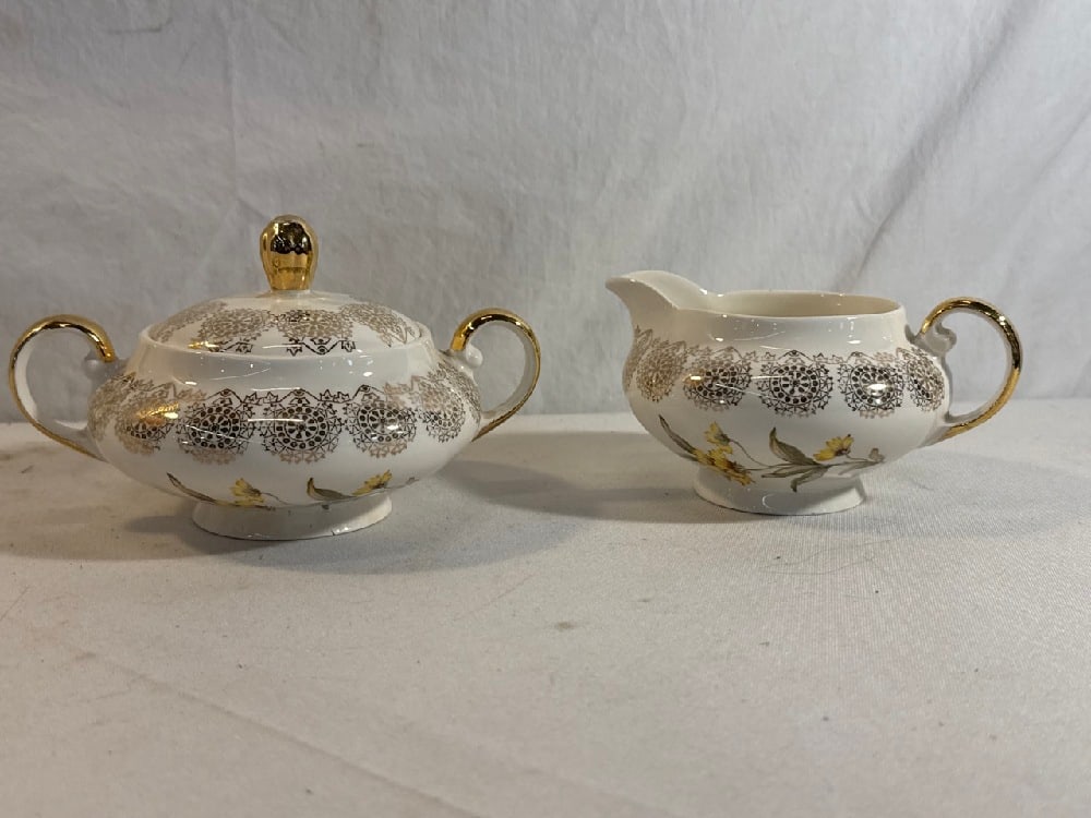 King Quality Fine Dinnerware Set - 8