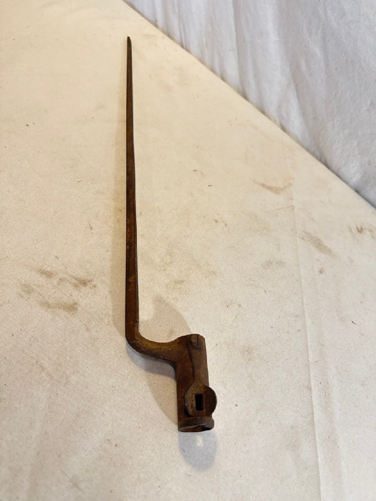 Socket Bayonet (1 of 4)