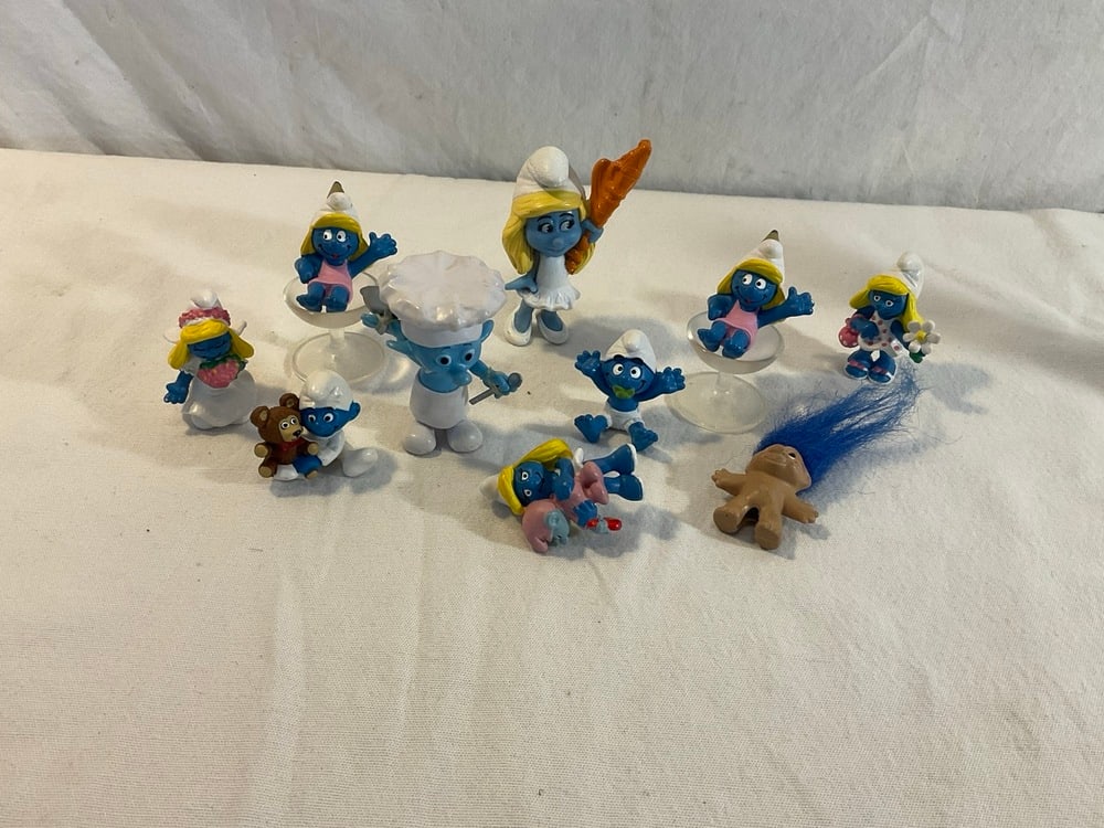 Vtg. Smurfs Figures and One Troll: Vtg. Smurfs Figures and One Troll