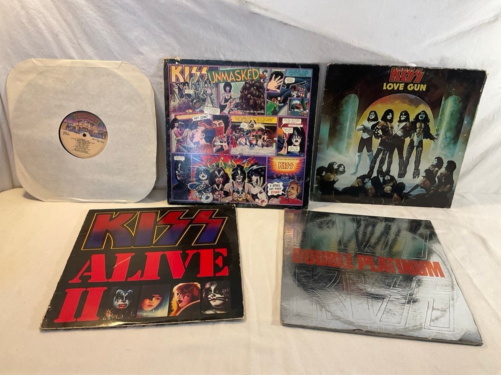 Vtg. Kiss Record Albums: Vtg. Kiss Record Albums - Alive II, Casablanca, Double Platinum, Love Gun and Unmasked
