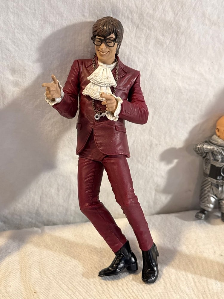 5 McFarlane Austin Powers Figures - 3