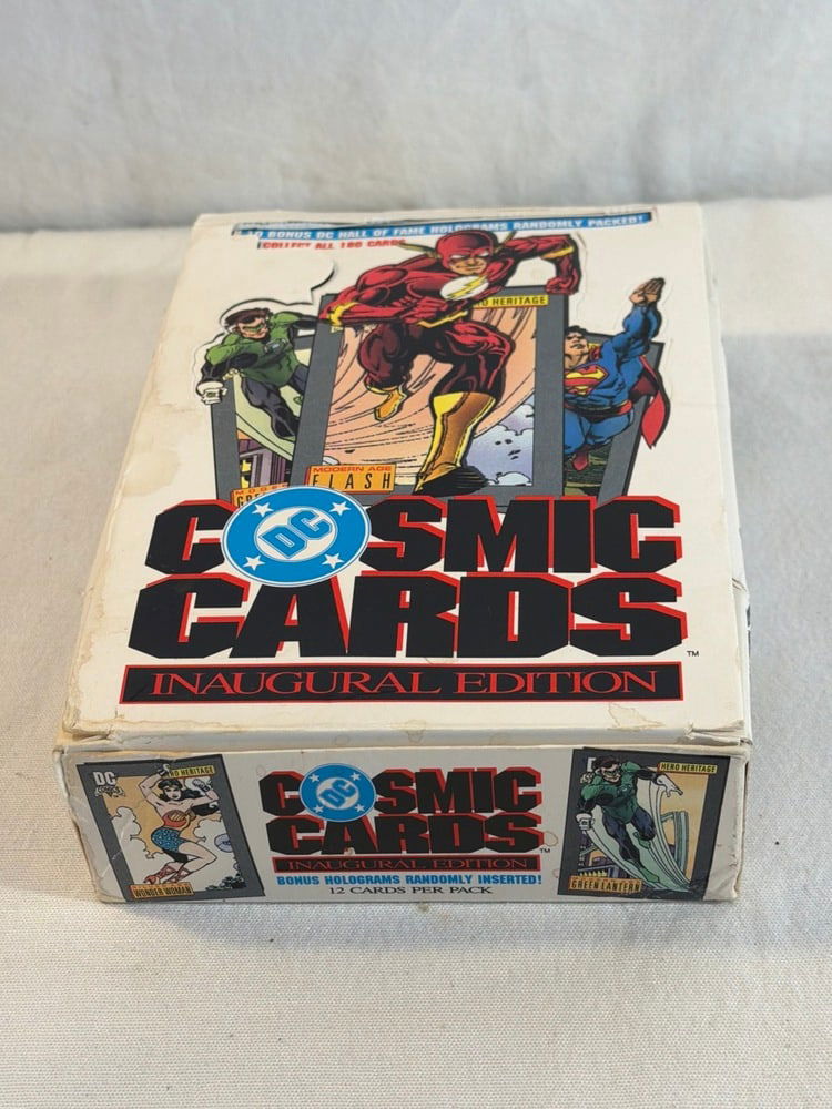DC Cosmic Cards inaugural Edition: DC Cosmic Cards inaugural Edition - 34 Brand New Sealed Packs