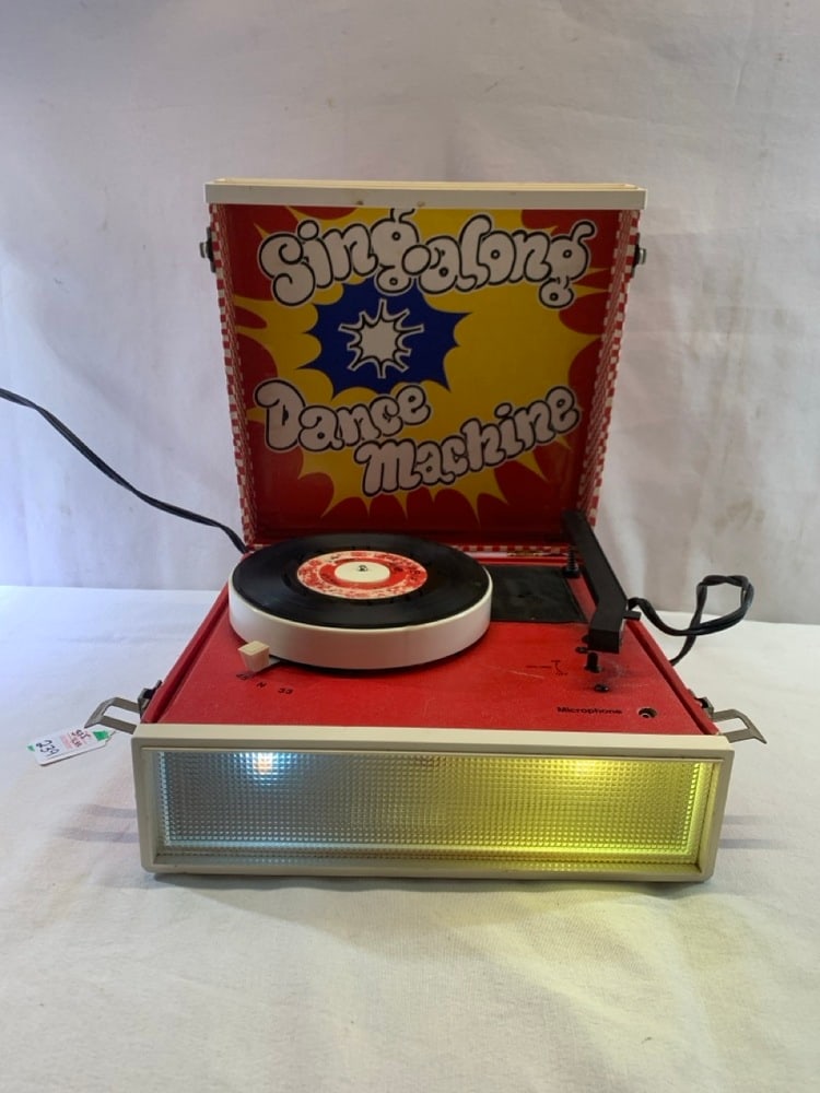 Vtg Carron tone Record Player (1 of 8)