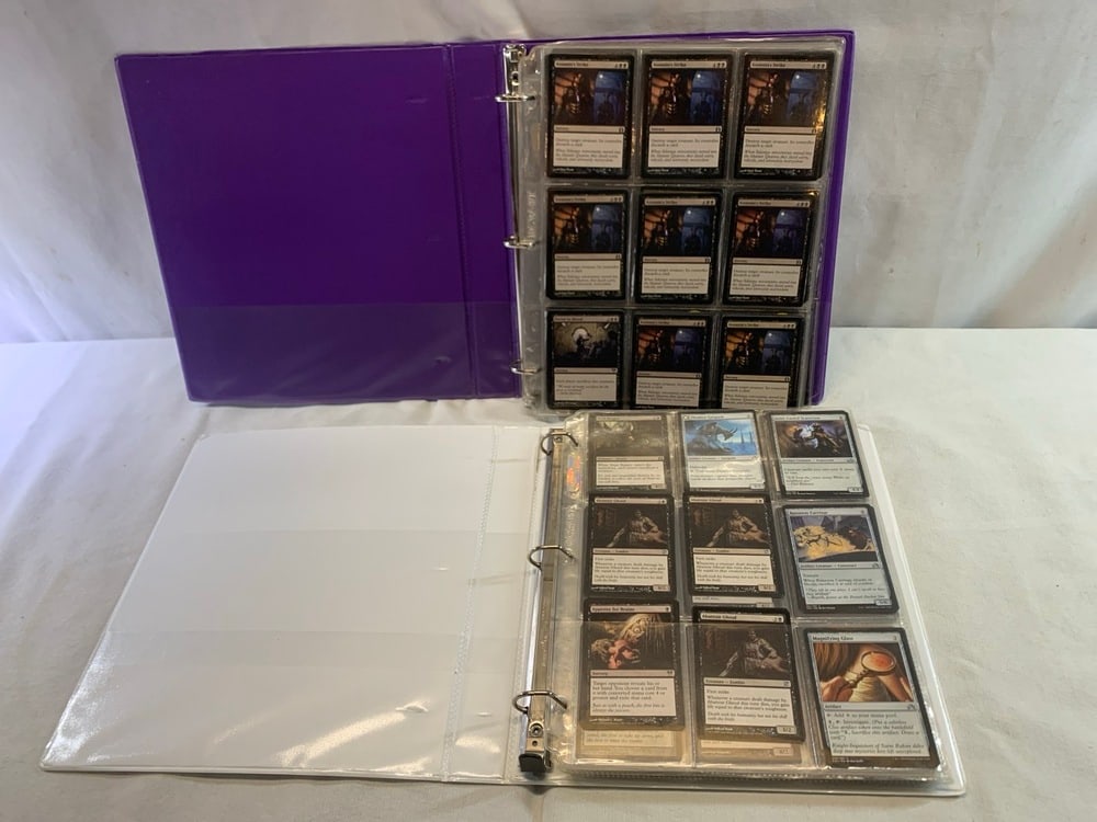 2- Binders of Magic Cards: 2- Binders(680 Cards)of Magic Cards- Various dates