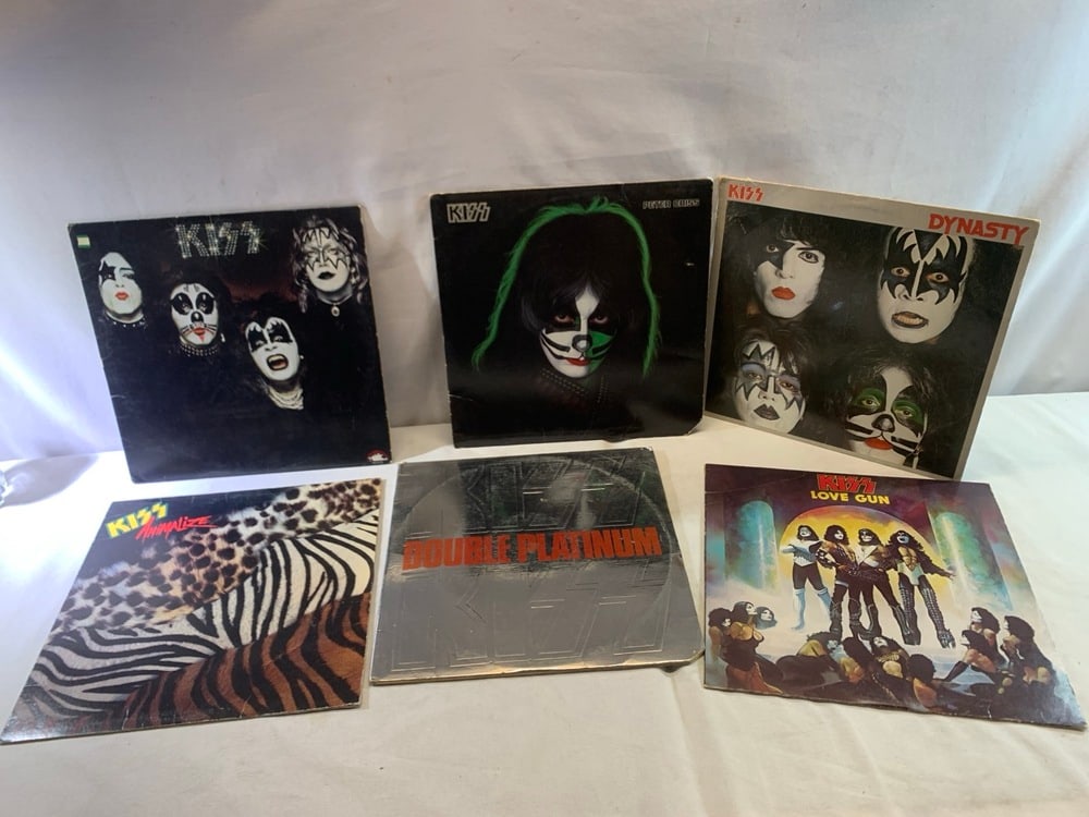 6 Kiss Albums (1 of 8)