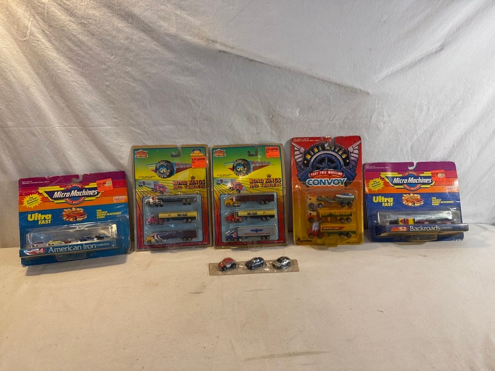 Vtg. Micro Machines, Mini Wheels and Mini Mites Die Cast Cars/Trucks: Vtg. Micro Machines, Mini Wheels and Mini Mites Die Cast Cars/Trucks- NIB