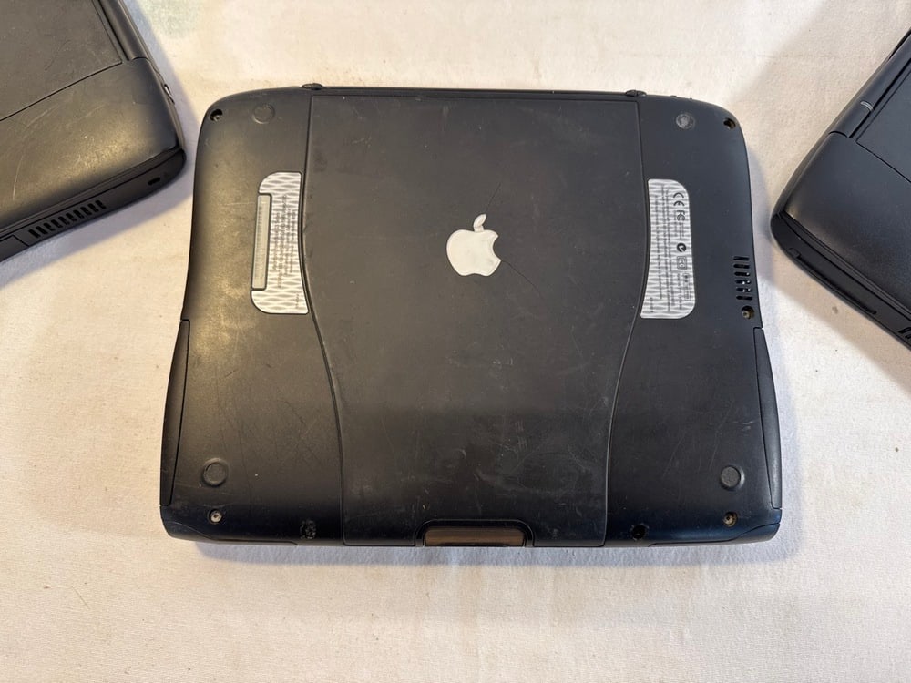 Apple Laptop Computers - 8