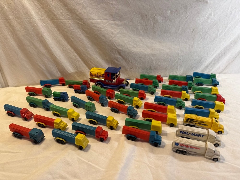 Pez Semi Trucks lot & Pez Model T Die Cast Coin Bank: Pez Semi Trucks (39) & Pez Model T Die Cast Coin Bank