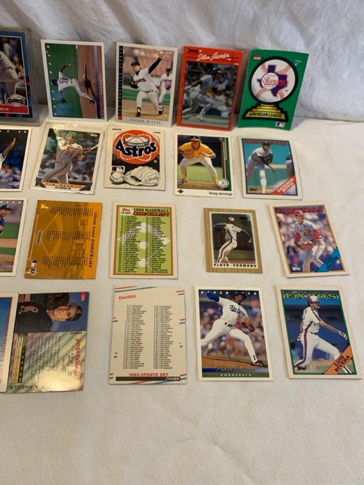 Vtg. Baseball Cards - 12