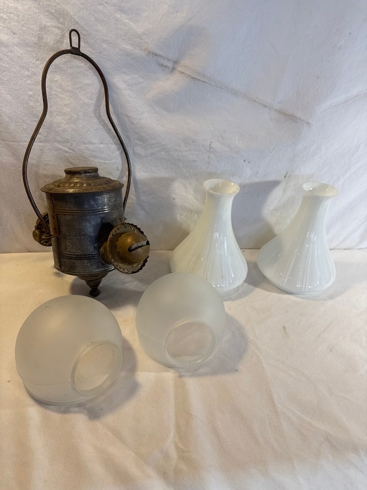 Antique Angle Lamp with Shades: Antique Angle Lamp with Shades